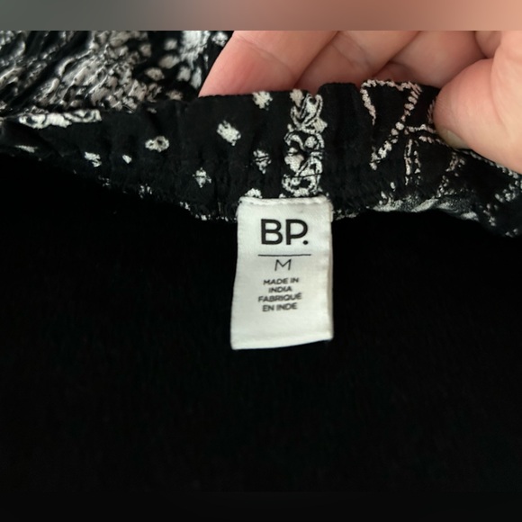 BP Mini Summer ROMPER Size: Medium - Picture 5 of 5